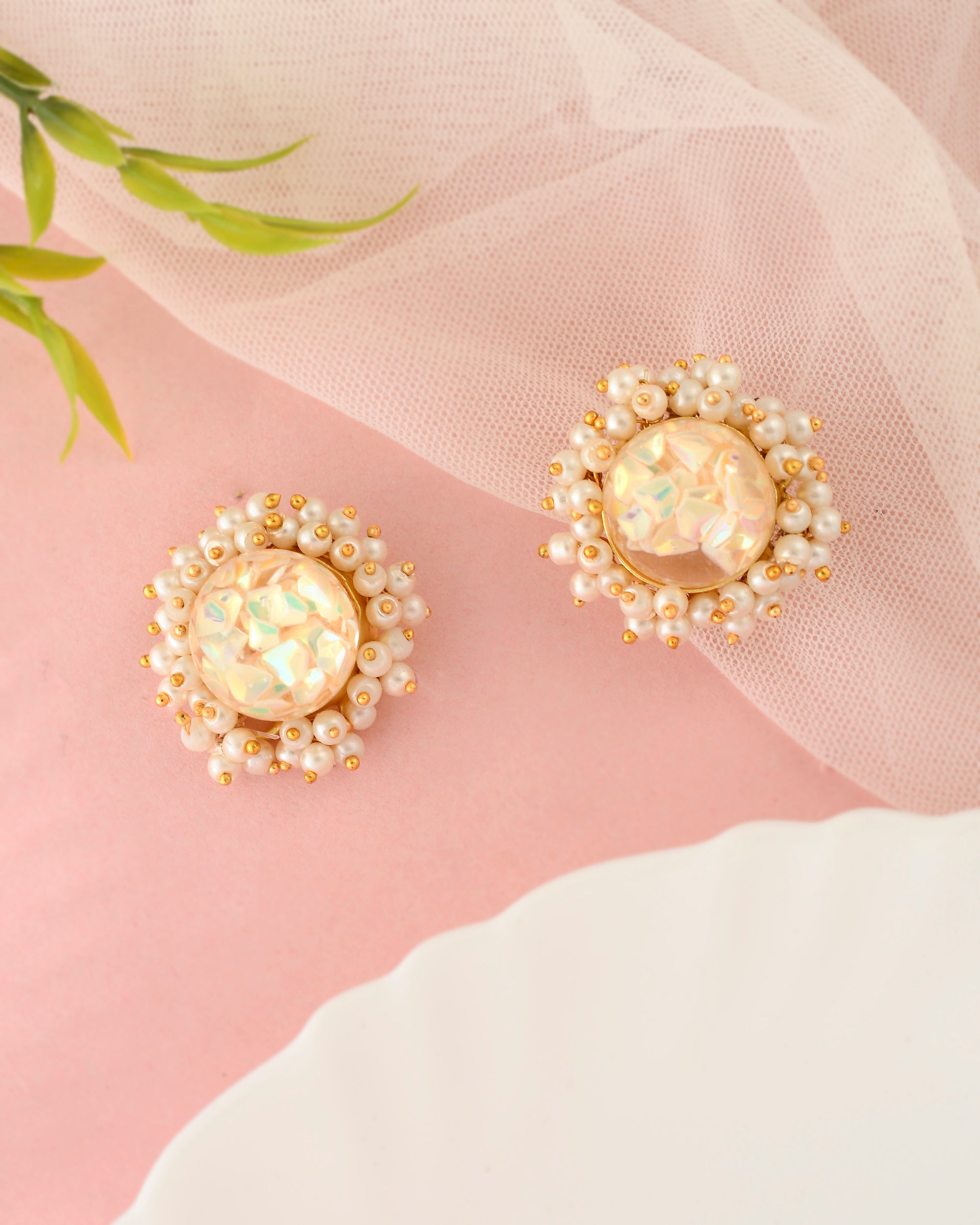OFF WHITE ROCK CRYSTAL STUDS